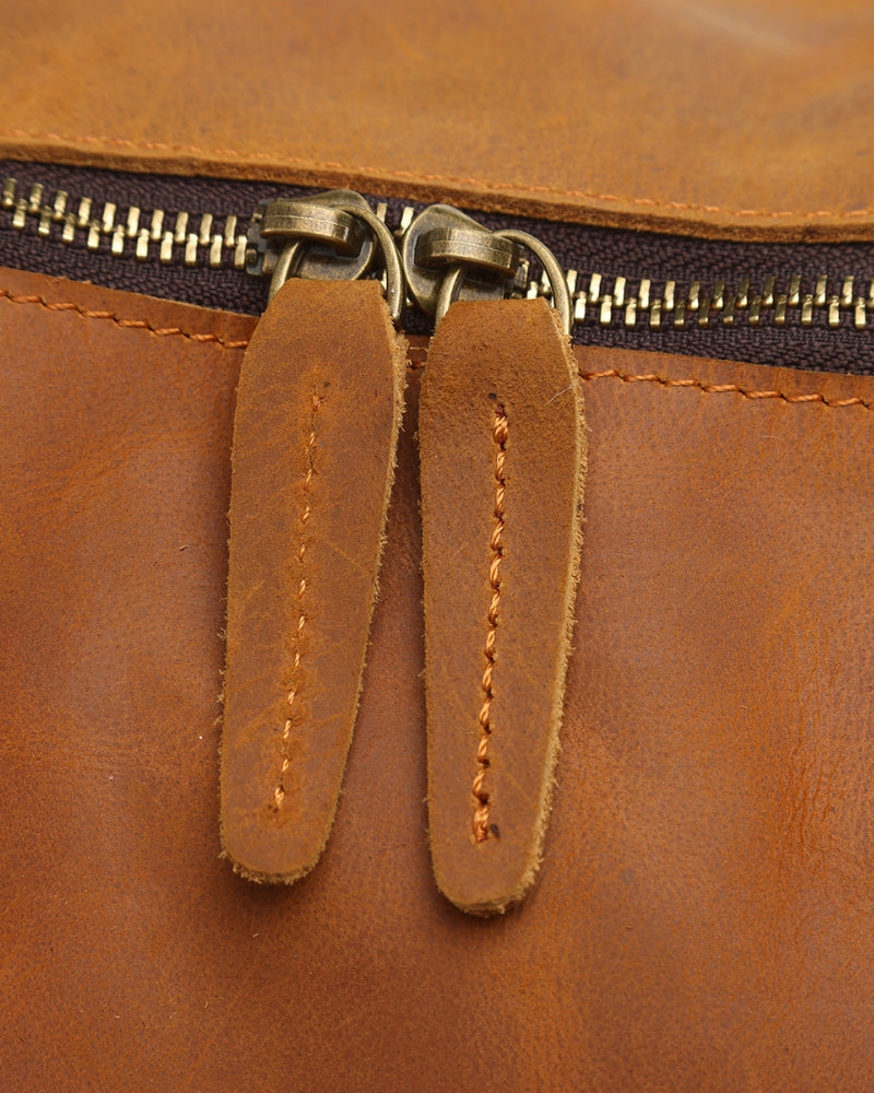 Montague Leather Holdall