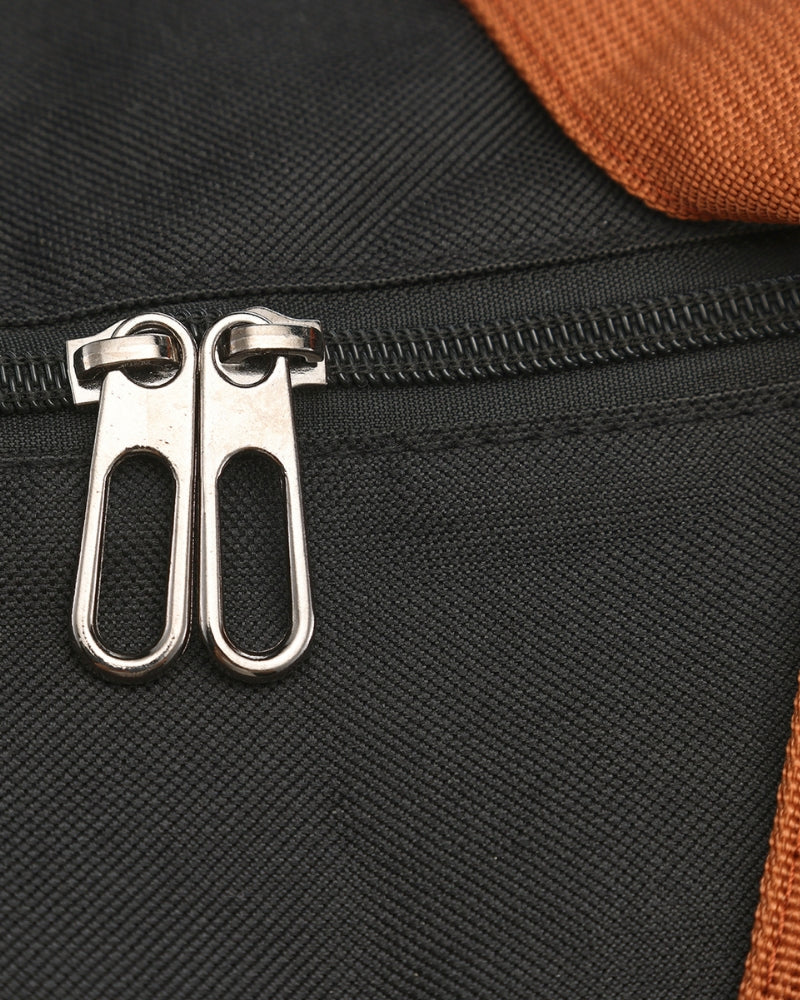 The Nova Holdall