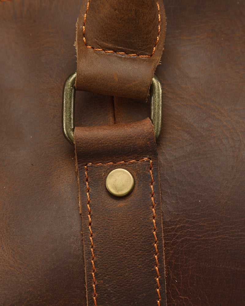 Montague Leather Holdall