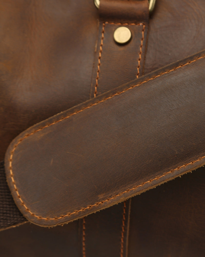 Montague Leather Holdall
