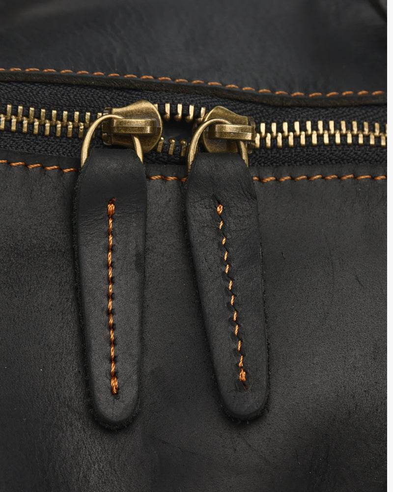 Montague Leather Holdall